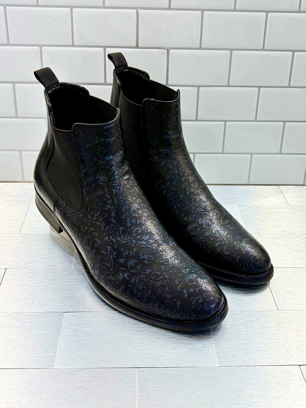 Robert Graham Chelsea boots embossed blue skull/floral RG5567B Men’s Size 9